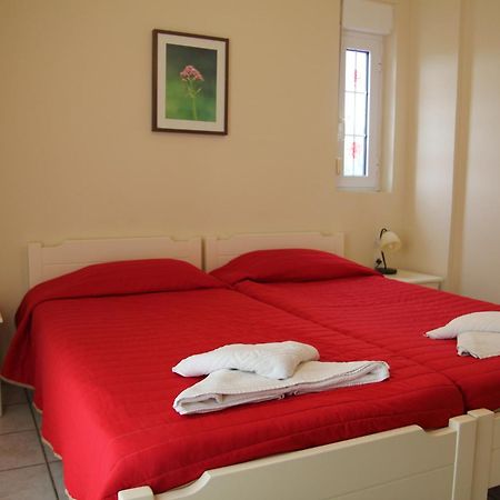 Zefyros Apartments And House Kíssamos Екстериор снимка