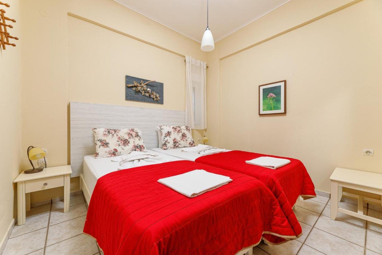 Zefyros Apartments And House Kíssamos Екстериор снимка