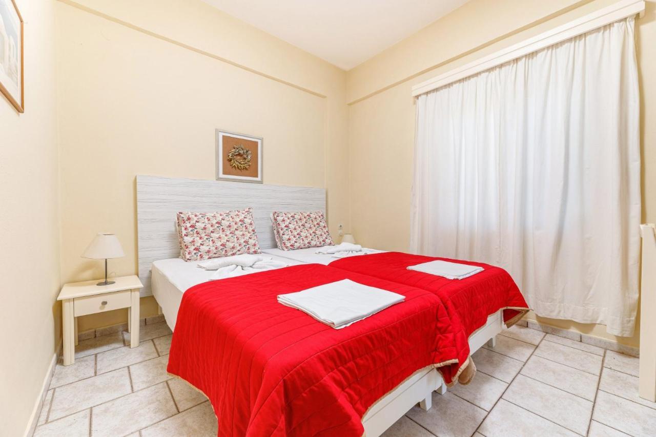 Zefyros Apartments And House Kíssamos Екстериор снимка