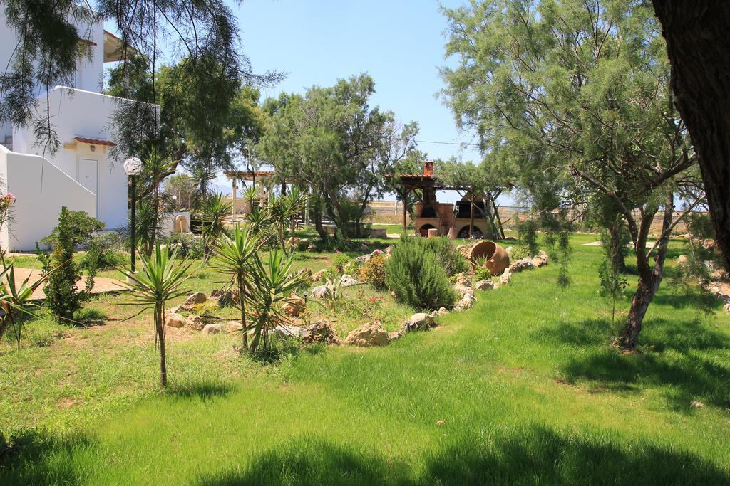 Zefyros Apartments And House Kíssamos Екстериор снимка
