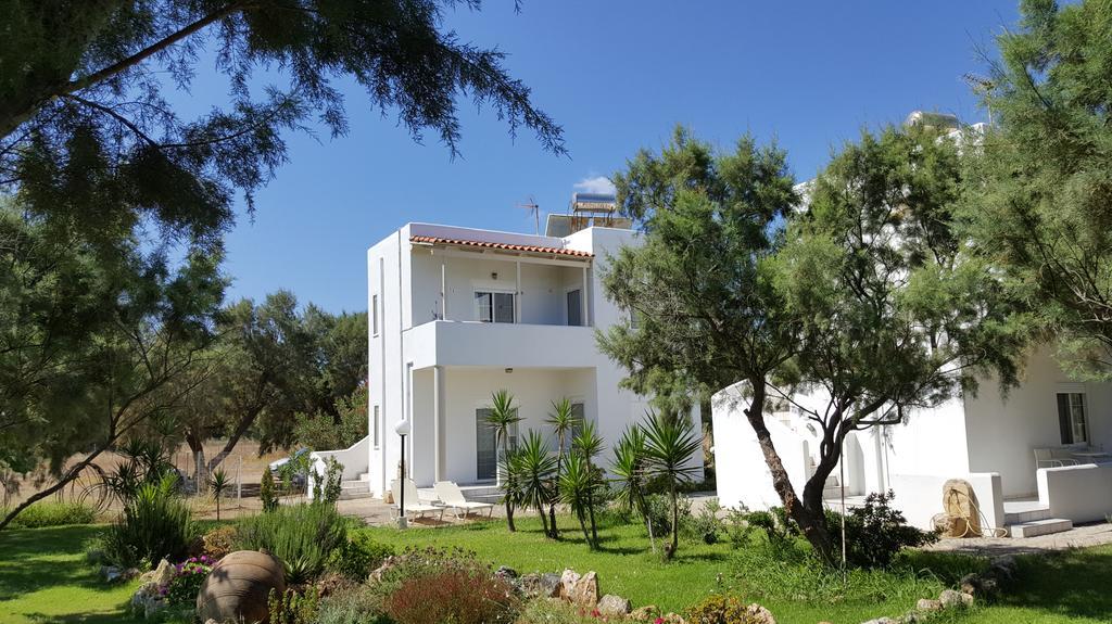 Zefyros Apartments And House Kíssamos Екстериор снимка