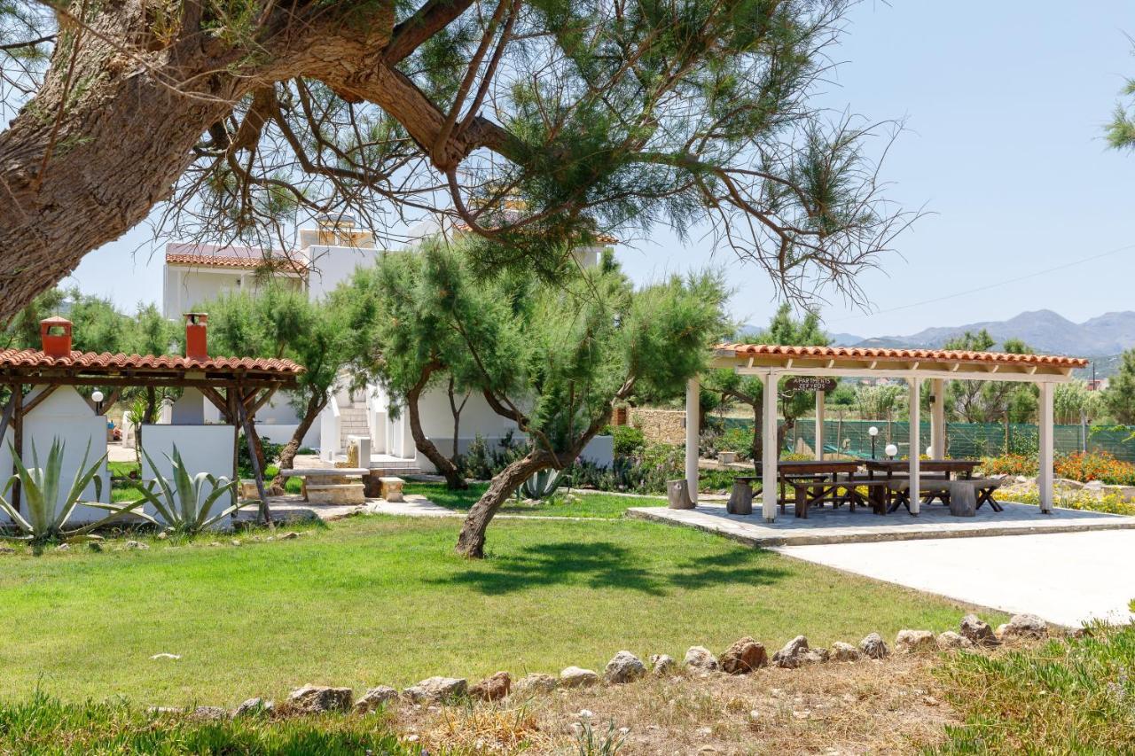 Zefyros Apartments And House Kíssamos Екстериор снимка